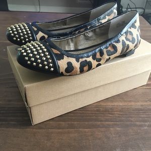 New in Box Me Too Leopard Print Flats Studded Toe